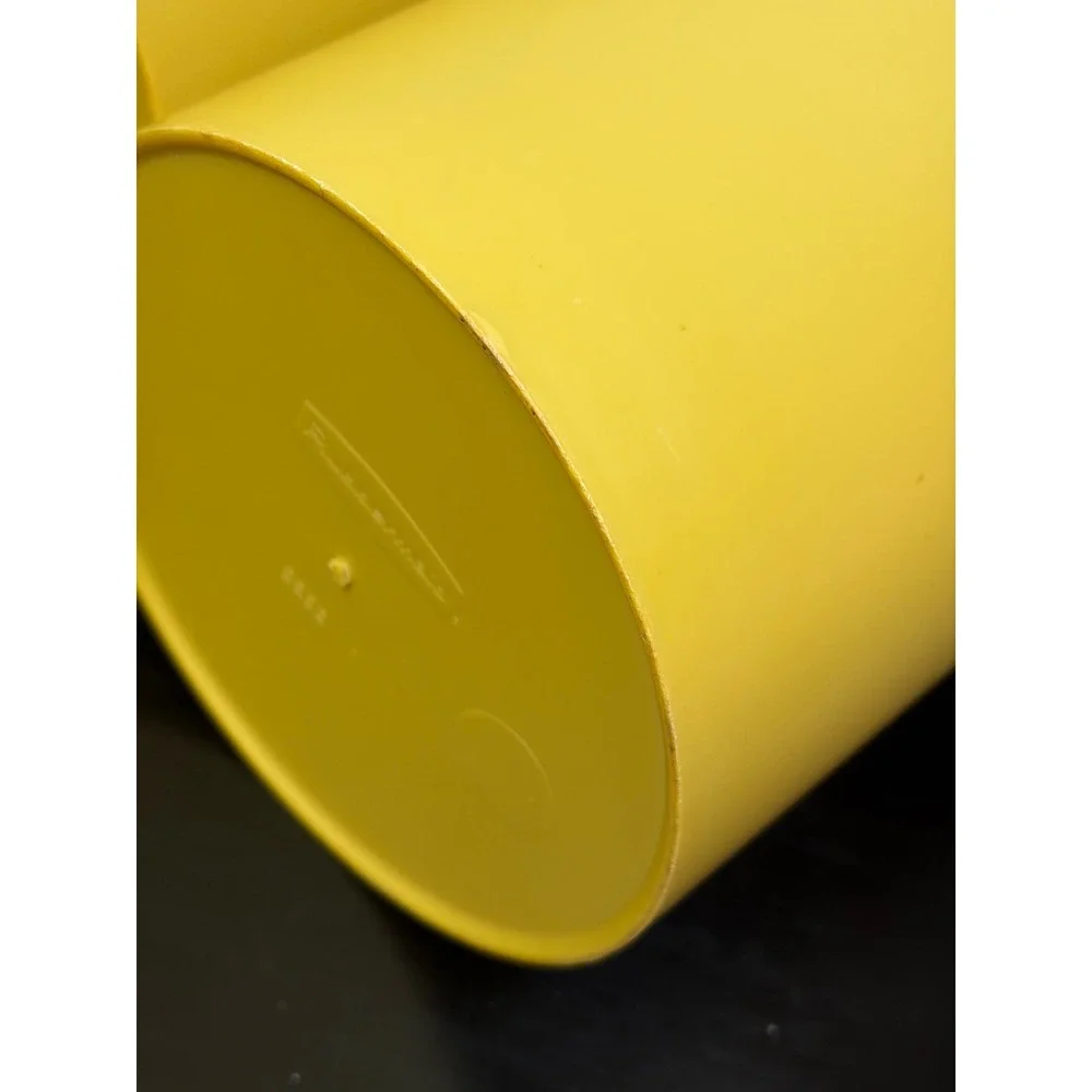 VTG 70s Rubbermaid Mushroom Canister Set of 4 Yellow Kitchen Storage nestjng